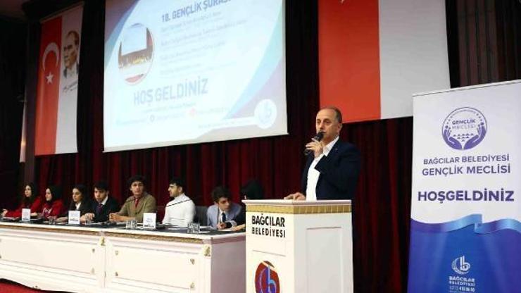 “Z kuşağı kelimeleri kısaltarak dili yozlaştırıyor”