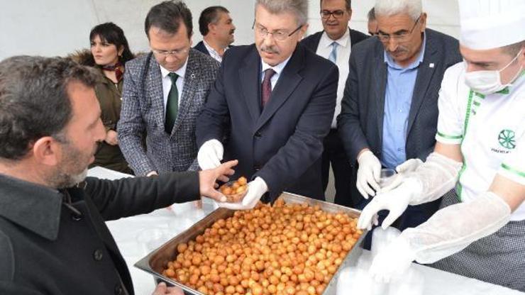 Kayseri Şekerden lokma tatlısı ikramı