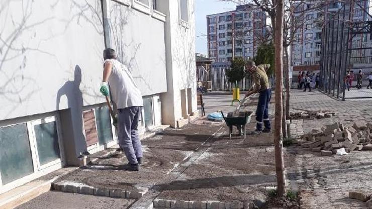 Bağlar Belediyesinden okul onarımı