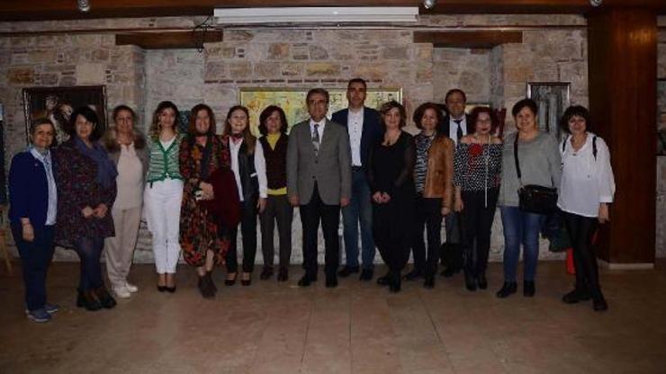 Kadına şiddete sanatla Dur dediler
