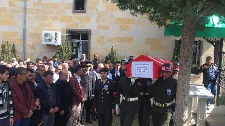 Hayatını kaybeden Kıbrıs gazisi toprağa verildi