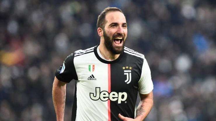 Gonzalo Higuain karantinadan kaçtı