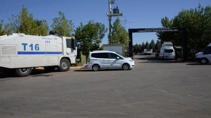 Diyarbakırda mezarlık ziyareti yasaklandı