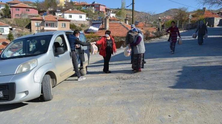 Şereflikoçhisarda vatandaşlara ücretsiz ekmek