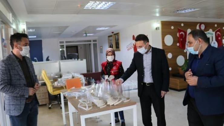 Kaymakamdan maske üreten gençlere teşekkür