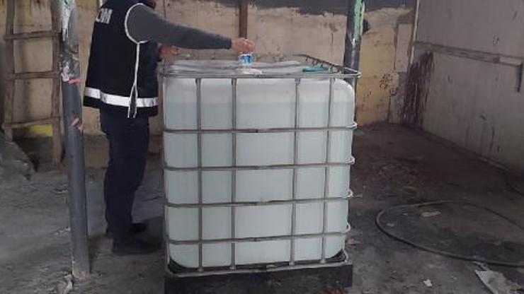 900 bin TL değerinde etil alkol geçirildi