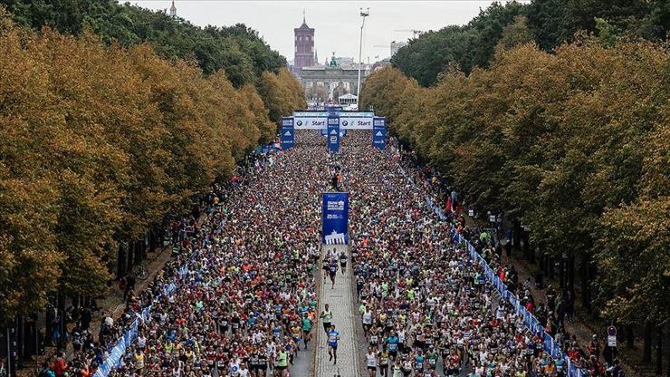 Berlin Maratonu koronavirüs nedeniyle ertelendi