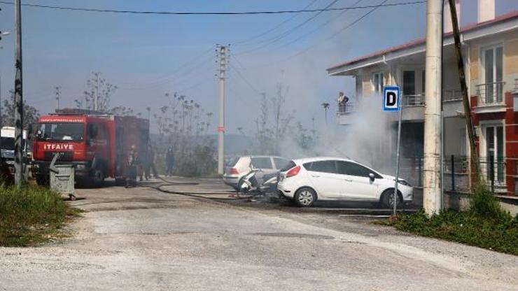 Otomobilden yükselen alevler yandaki araca sıçradı