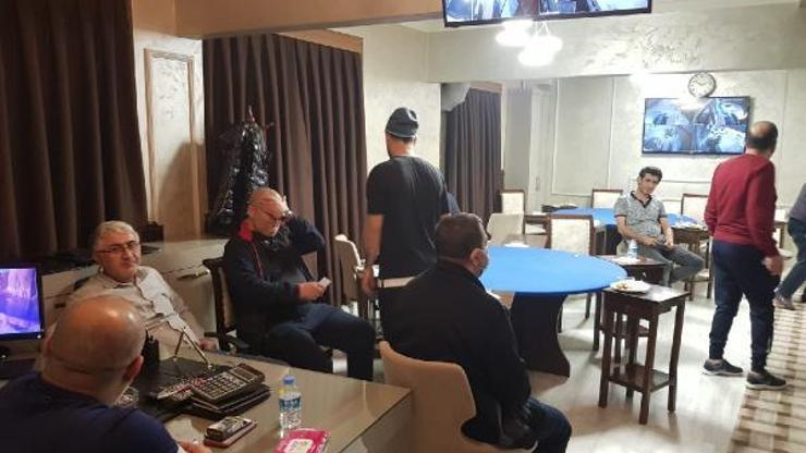 Açık lokalde bulunan 12 kişiye 3 bin 180 lira ceza