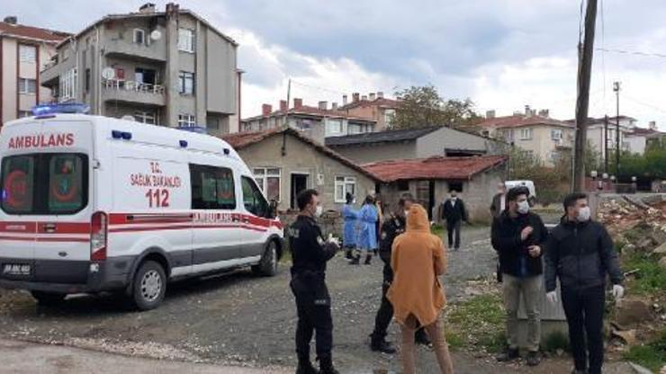 Yalnız yaşadığı evinde ölü bulundu