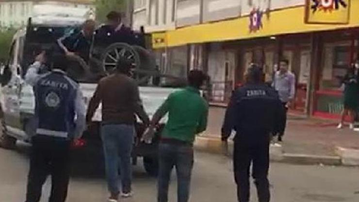 Seyyar satıcının arabasını kurtarma mücadelesi