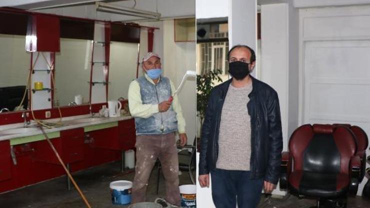 Sandıklıda berberler açılışa hazırlanıyor