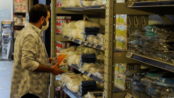 Marketlerde cerrahi maske satışları başladı