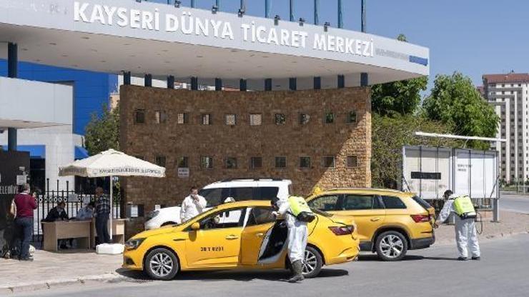 Büyükşehir Belediyesi, dezenfekte çalışmalarını sürdürüyor