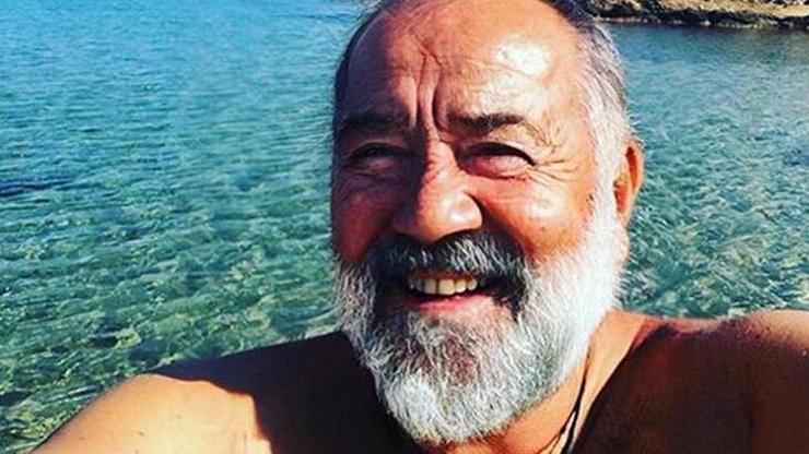 Ata Demirerden esprili koronavirüs paylaşımı