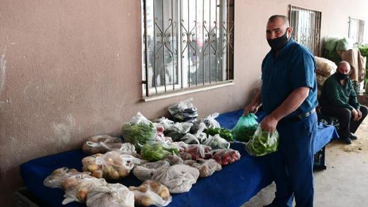 Mamak pazarlarında askıda sebze ve meyve