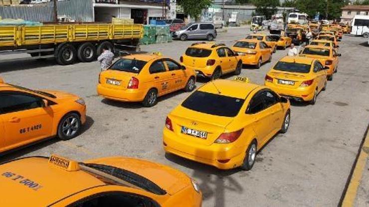 Altındağda taksiler dezenfekte edildi
