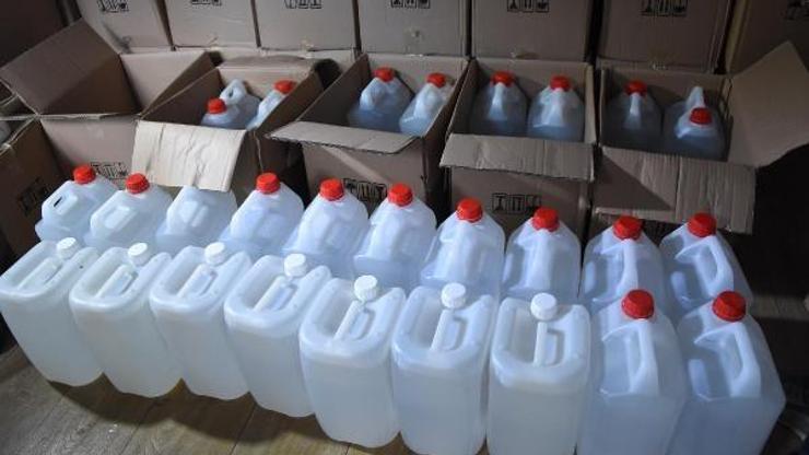 İzmirde 8 ton sahte etil alkol ele geçirildi