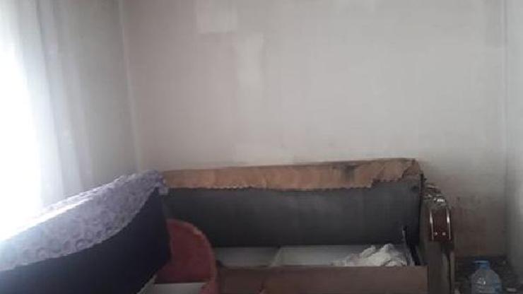 Çocuklarıyla yaşadığı evi yandı