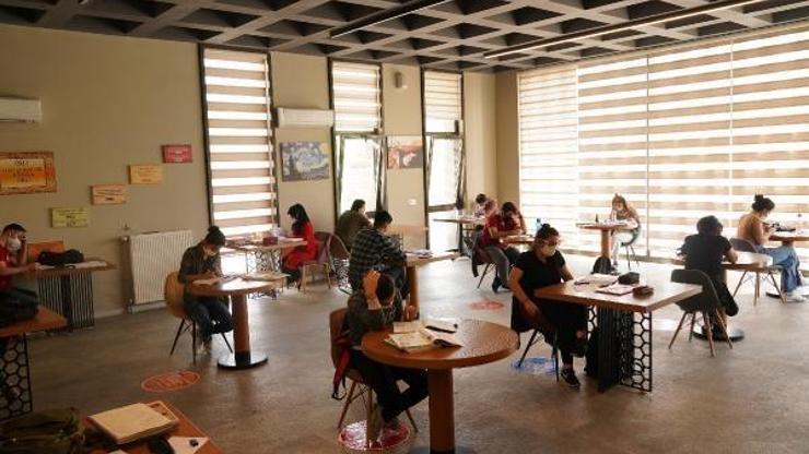Diyarbakırdaki kütüphaneler kapılarını açtı