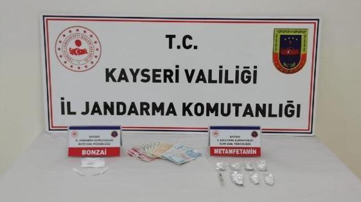 Kayseride 3 kişiye uyuşturucu gözaltısı
