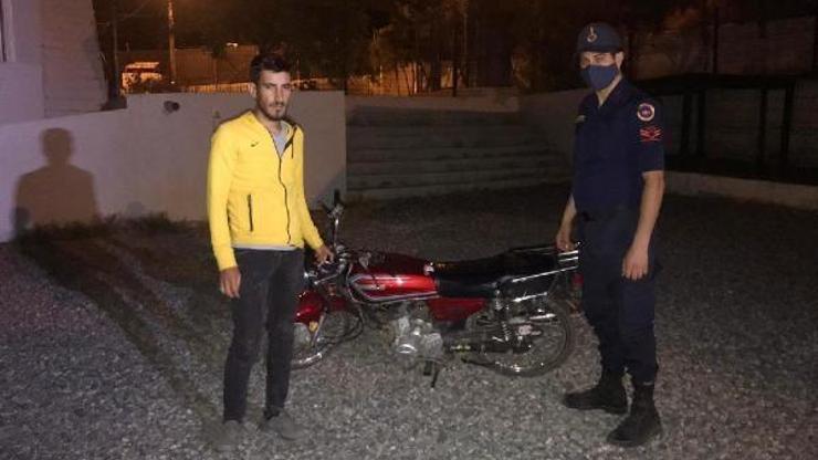 Motosiklet hırsızını güvenlik kamerası ele verdi