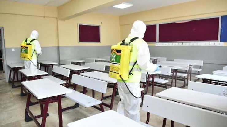 Sınavlar öncesinde okullar dezenfekte edildi