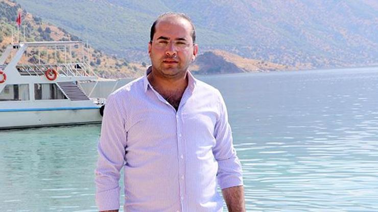 Gevaş Belediye Başkanı Sezere bıçaklı saldırı