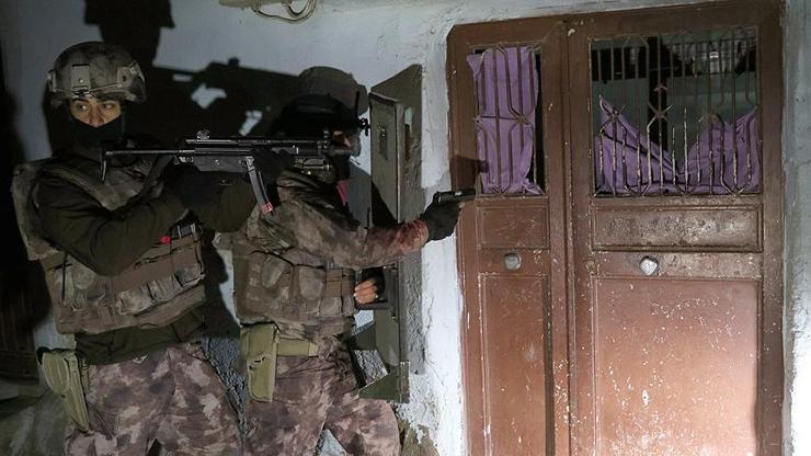 Son dakika... Kırmızı bültenle aranan 2 DEAŞlı Kiliste yakalandı