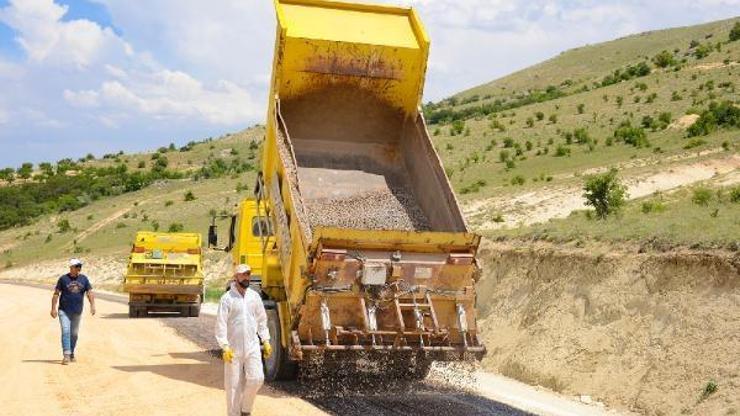 Akçadağda asfaltlama çalışması