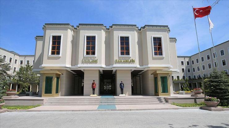 Erdek Belediye Başkanı Hüseyin Sarı görevinden uzaklaştırıldı