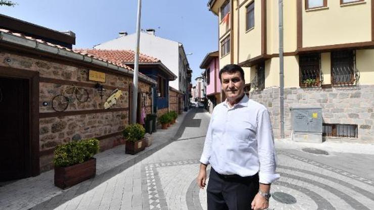 Oruçbey Caddesi, eski kimliğine büründü