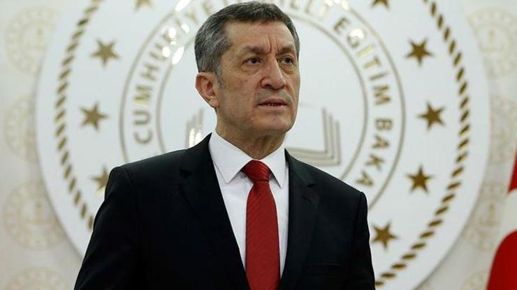 Bakan Selçuk, YKSye girecek öğrencilere başarılar diledi