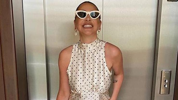 Hadise gardırobunu yeniledi