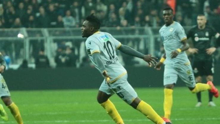 Thievy Bifouma Çine transfer oldu