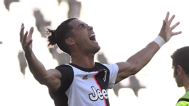 Ronaldo Juventusta da tarihe geçti