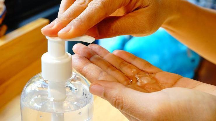 Dezenfektan seçerken dikkat: El dezenfektanlarındaki metanol zararlı olabilir
