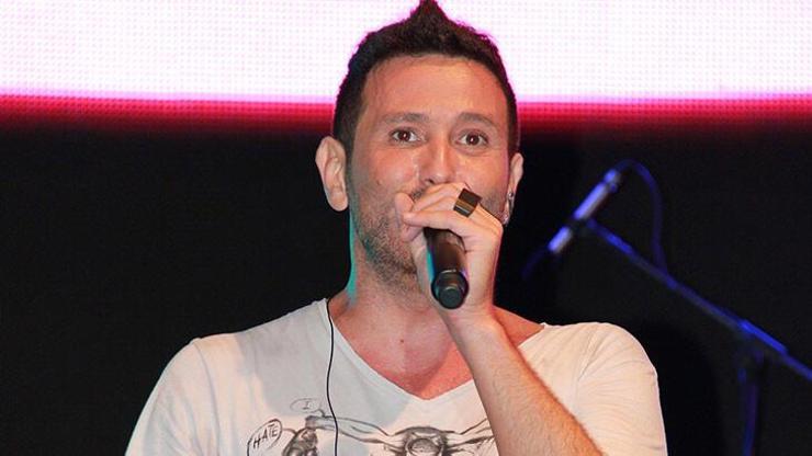 Son dakika: Metin Arolatın annesi hayatını kaybetti