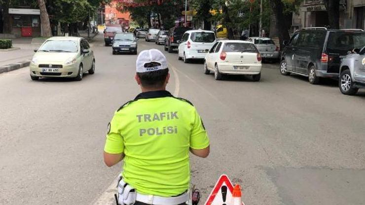 Zonguldakta yaya geçidi denetimi