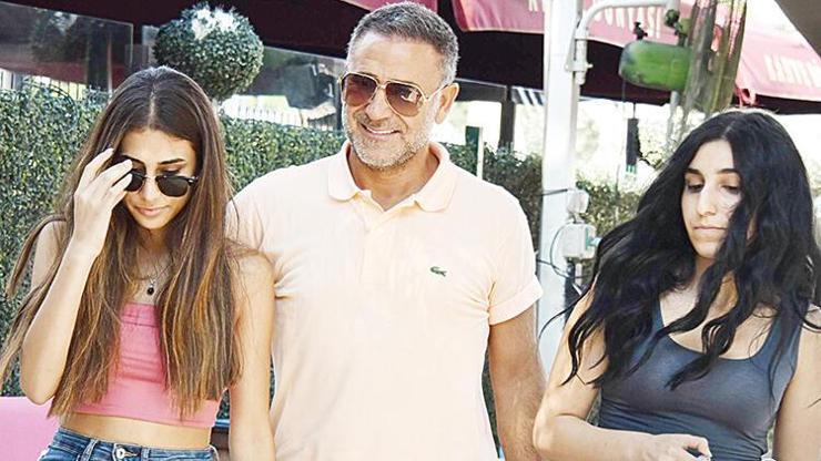 İzzet Yıldızhan kızları ile Bebekte