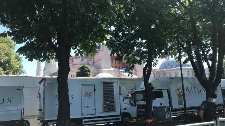 Ayasofyada hazırlıklar sürüyor