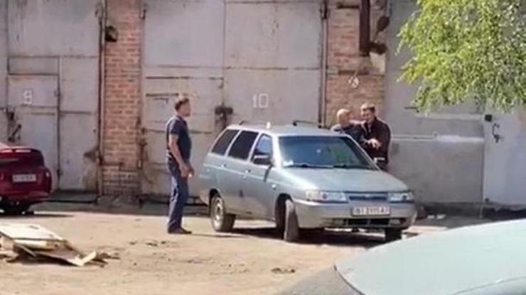 Son dakika... Ukraynada bir rehine krizi daha: Polis rehin alındı