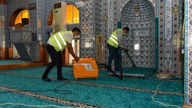 İbadethanelerde bayram temizliği