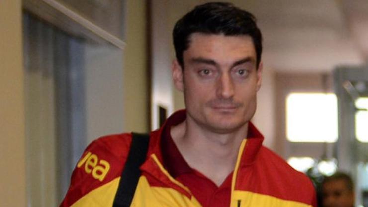 Son dakika... Albert Riera Galatasaraya döndü