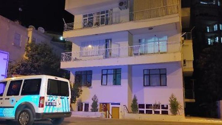 Akşam yemeği götürdüğü annesini ölü buldu