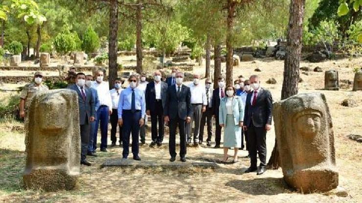 Bakan Yardımcısı Demircandan Yesemek ziyareti