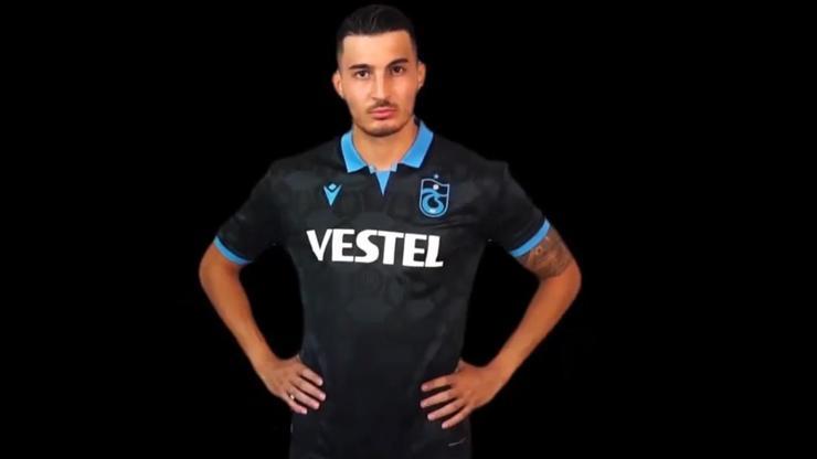 Trabzonspor 3. formasını tanıttı