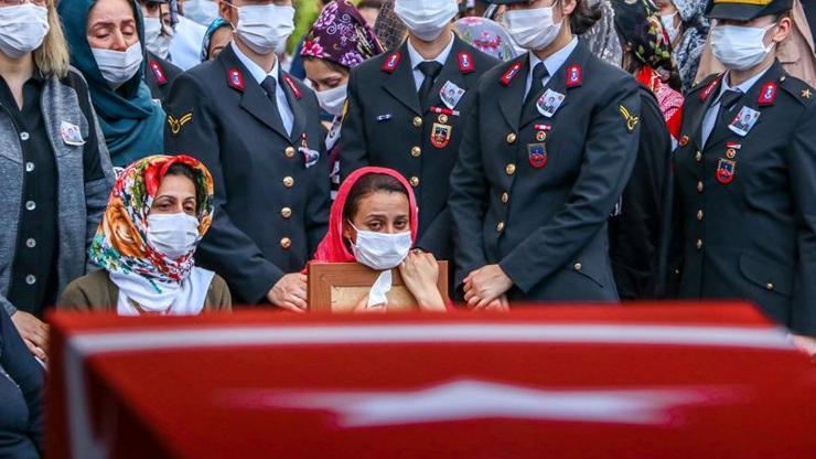Son dakika... Covid-19 Günlerinde Yaşam fotoğraf yarışmasında, DHA muhabirine birincilik ödülü