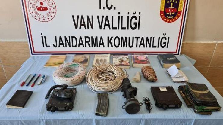 Son dakika.. Teröristlere ait patlayıcı ve yaşam malzemesi bulundu