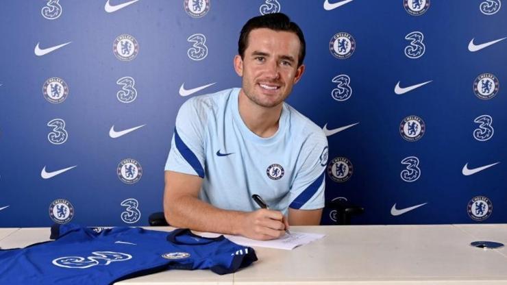 Chelseaya 55 milyon euroluk sol bek